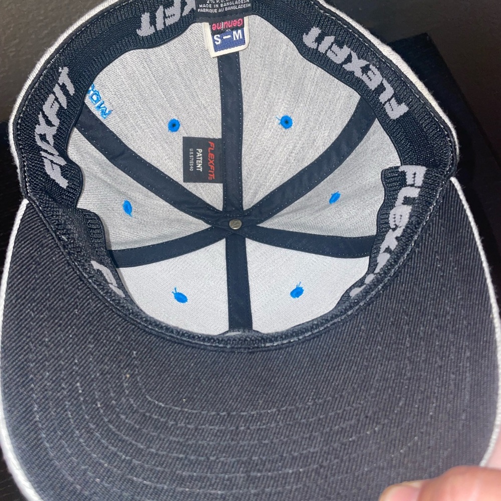 Volcom Hat - Picture 2 of 2